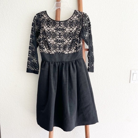 Eliza j Lace Bodice Fit and Flare Cocktail Dress Size 2 - Picture 1 of 16